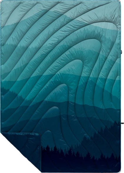 Sustainable Blankets: The Best Blankets Made From Recycled Materials 2 Rumpl Sustainable Blankets