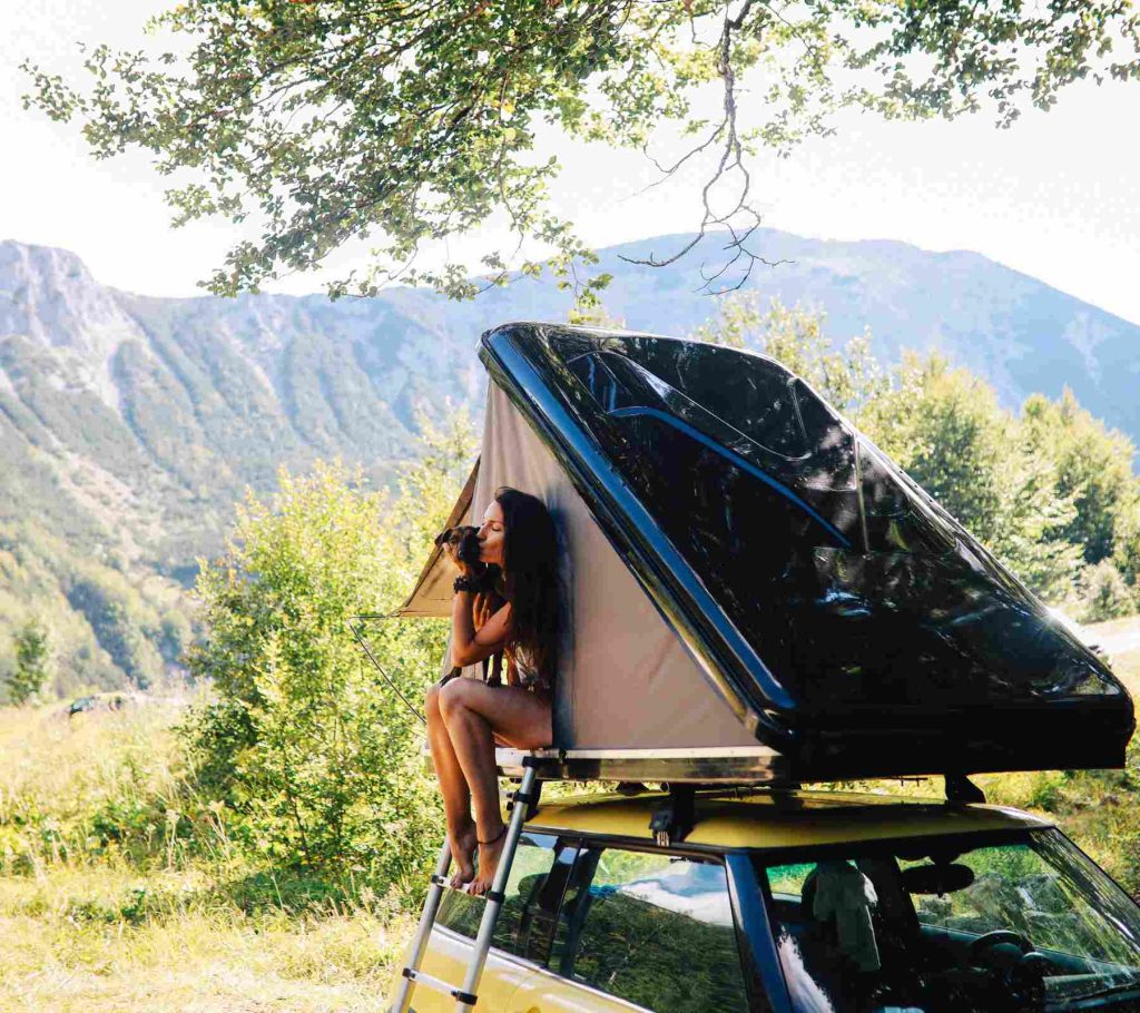 Hard Shell Rooftop Tent